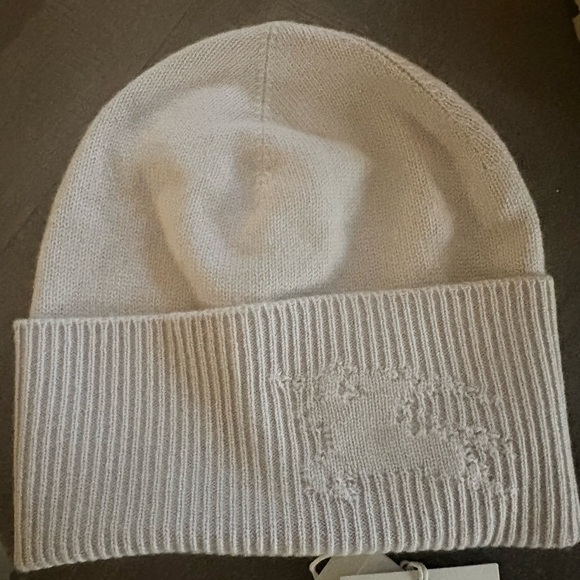 Burberry Other - Burberry 100% Cashmere Beanie Hat NWT